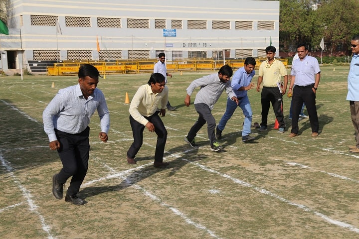 Motilal Nehru College Evening campus in New Delhi, Delhi, India — photo 5
