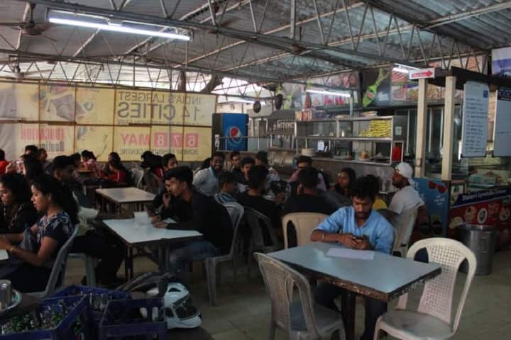 Bhavan's College campus in Mumbai, Maharashtra, India — photo 5