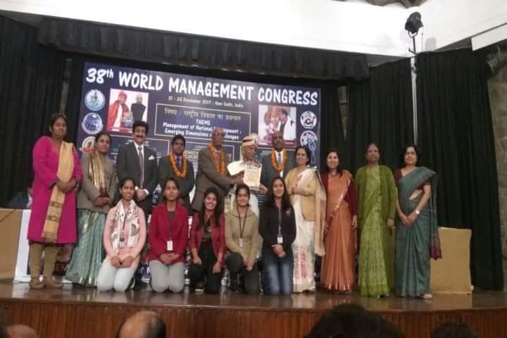 Lakshmibai College campus in New Delhi, Delhi, India — photo 4