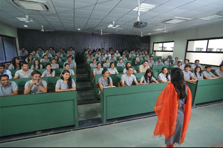 Marwadi University campus in Rajkot, Gujarat, India — photo 4