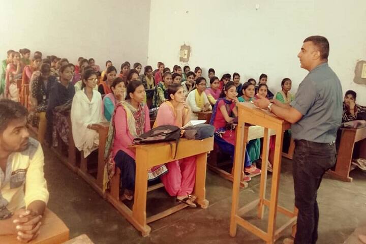 Sat Jinda Kalyana College campus in Rohtak, Haryana, India — photo 3