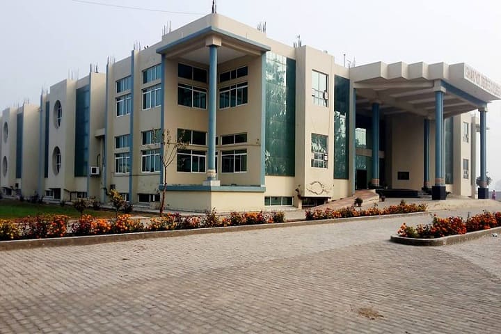 Isharjyot Degree College for Women campus in Kurukshetra, Haryana, India — photo 1