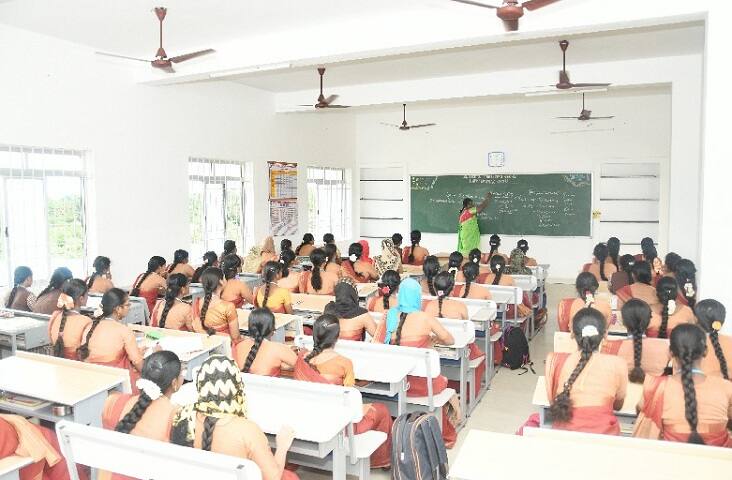 Vyasa Arts and Science Women's College campus in Tirunelveli, Tamil Nadu, India — photo 4