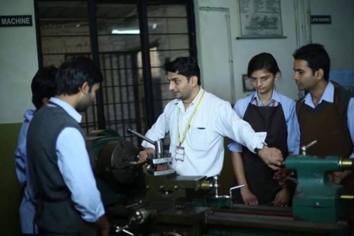 ABES Engineering College campus in Ghaziabad, Uttar Pradesh, India — photo 2