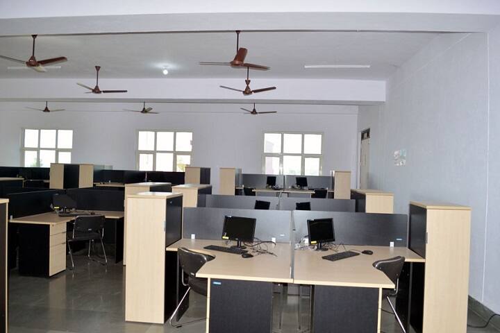 Christukula Mission Women's English Medium College campus in Satna, Madhya Pradesh, India — photo 3