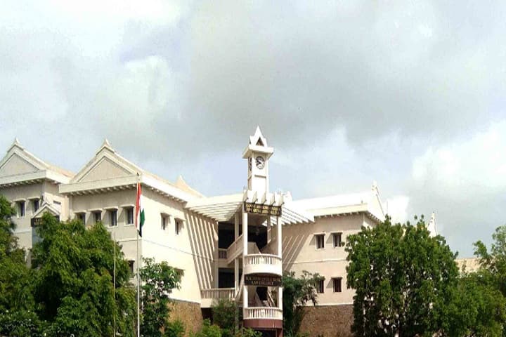 MA Parikh Fine Arts and Arts College campus in Palanpur, Gujarat, India — photo 1