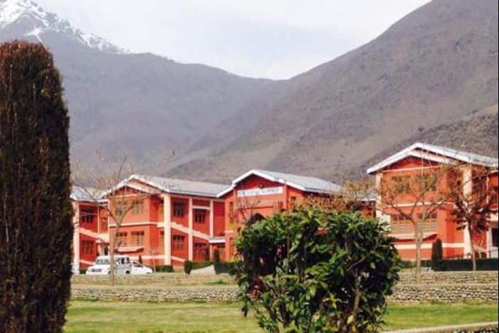 IUST Pulwama campus in Pulwama, Jammu and Kashmir, India — photo 6