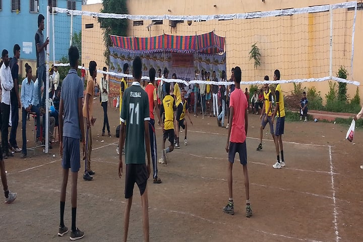Kai Rasika Mahavidyalaya campus in Latur, Maharashtra, India — photo 5