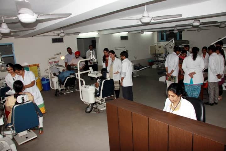 Christian Dental College campus in Ludhiana, Punjab, India — photo 2
