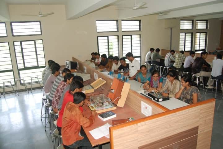 GEC Bhavnagar campus in Bhavnagar, Gujarat, India — photo 3