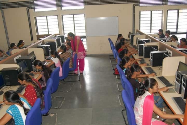 GEC Bhavnagar campus in Bhavnagar, Gujarat, India — photo 4