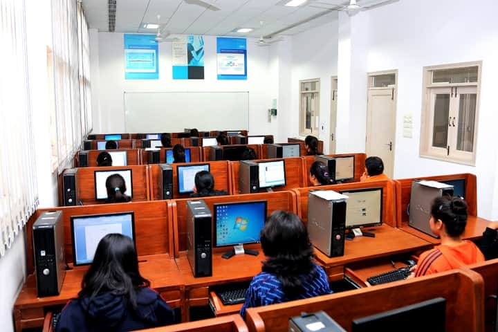 Mody University campus in Sikar, Rajasthan, India — photo 6