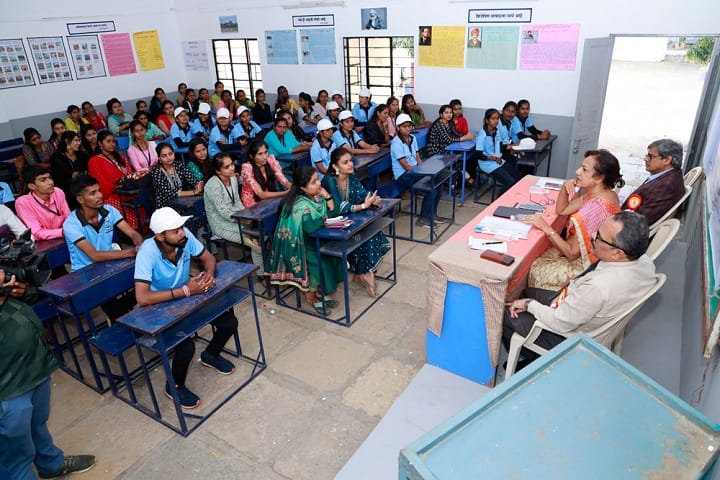 CSM's Arts and Commerce College campus in Pune, Maharashtra, India — photo 2