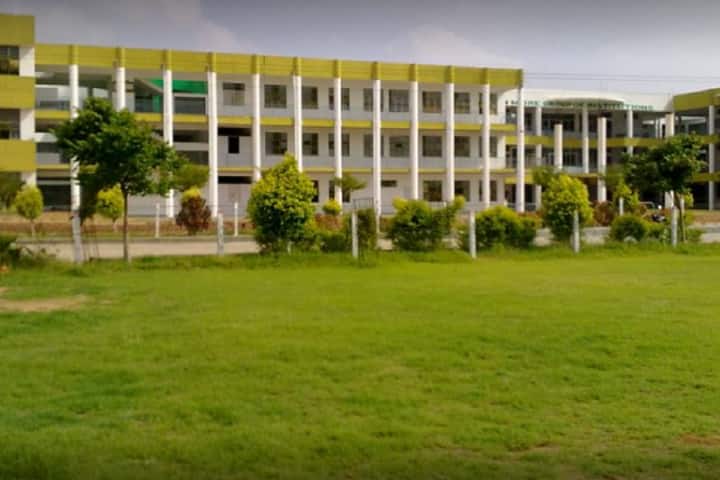 Grow More College of Education campus in Himmatnagar, Gujarat, India — photo 1