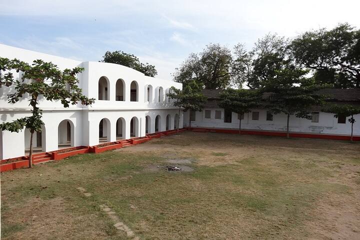 Saifee Golden Jubilee Quaderia College campus in Burhanpur, Madhya Pradesh, India — photo 4
