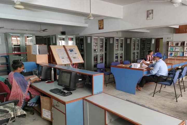 JG College of Education for Women campus in Ahmedabad, Gujarat, India — photo 3