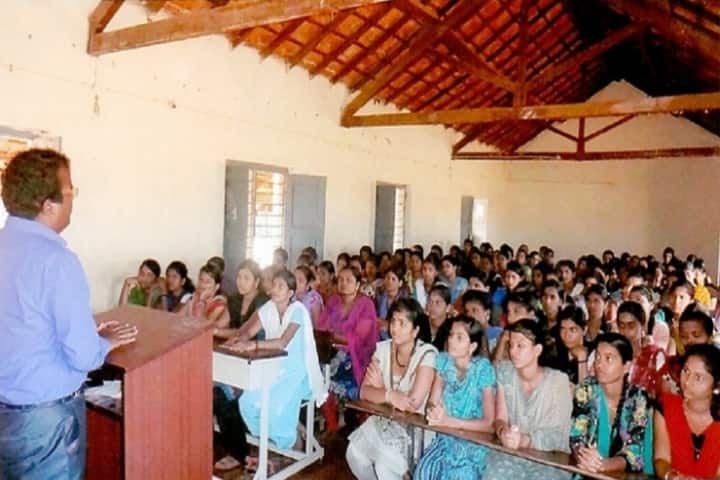 Government First Grade College campus in Manki, Karnataka, India — photo 4