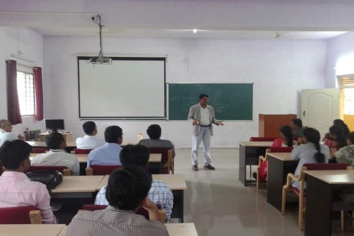 Government College campus in Mandya, Karnataka, India — photo 3