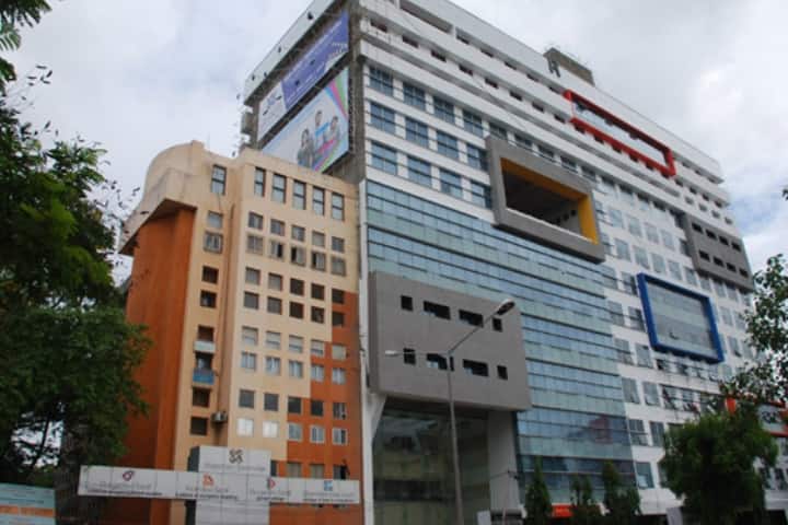 Durgadevi Saraf Institute of Management Studies campus in Mumbai, Maharashtra, India — photo 1