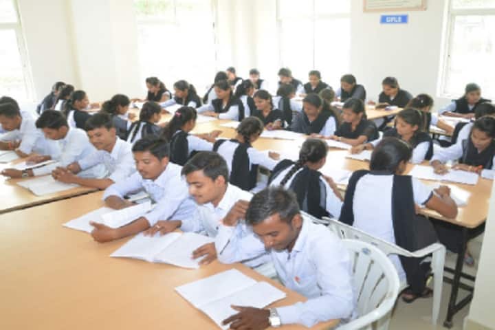 Pravara Rural Education Society's Arts Commerce and Science College campus in Satral, Maharashtra, India — photo 5