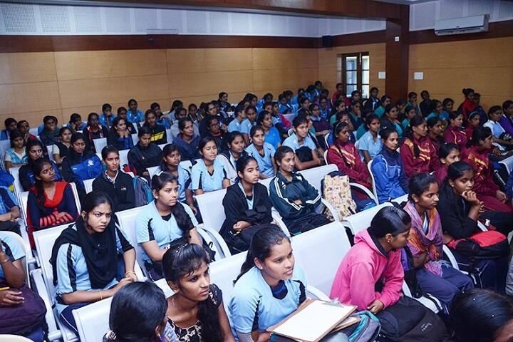 Maharani's Arts College for Women campus in Mysuru, Karnataka, India — photo 3