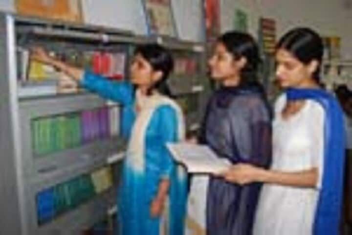 KC Gurukul College of Education campus in Jammu, Jammu and Kashmir, India — photo 3