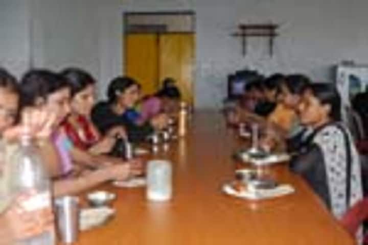 KC Gurukul College of Education campus in Jammu, Jammu and Kashmir, India — photo 4