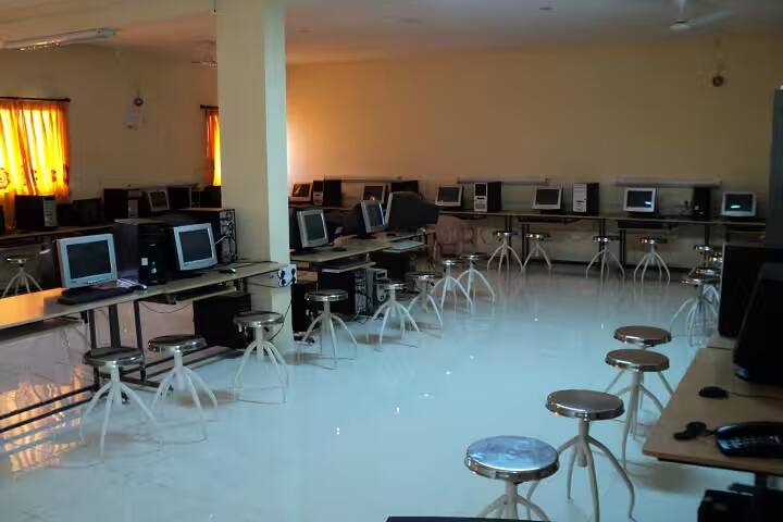 Arihant College campus in Indore, Madhya Pradesh, India — photo 4