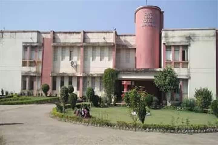 Government GNA PG College campus in Bhatapara, Chhattisgarh, India — photo 2