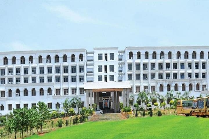 Visakha Institute of Engineering and Technology campus in Visakhapatnam, Andhra Pradesh, India — photo 1