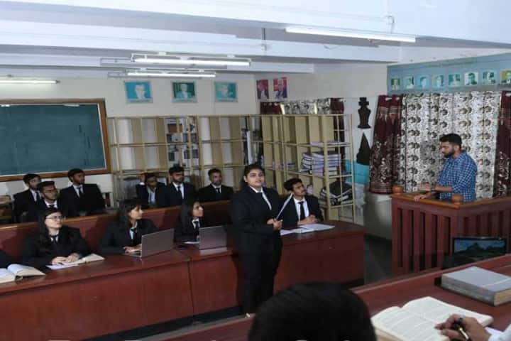 New Law College Pune campus in Pune, Maharashtra, India — photo 6