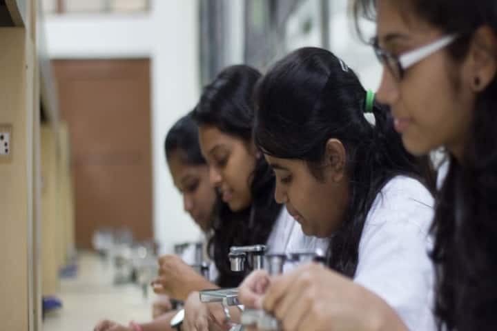 Dr DY Patil University campus in Navi Mumbai, Maharashtra, India — photo 5