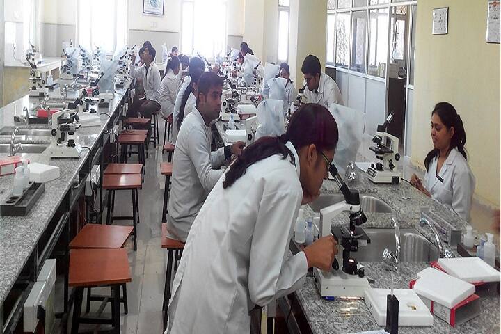 RUHS Medical College, Jaipur campus in Jaipur, Rajasthan, India — photo 4