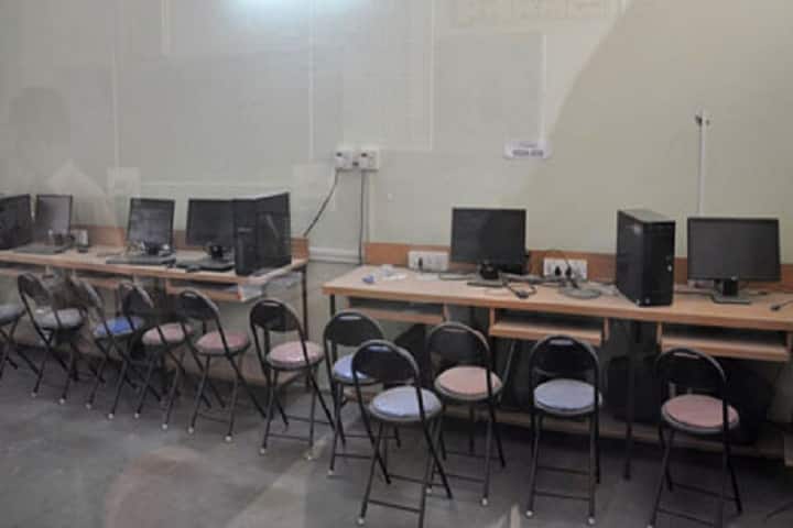 Sita Subbaraju Memorial College campus in Raichur, Karnataka, India — photo 2