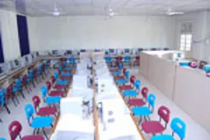 Government MH College of Home Science and Science for Women campus in Jabalpur, Madhya Pradesh, India — photo 5