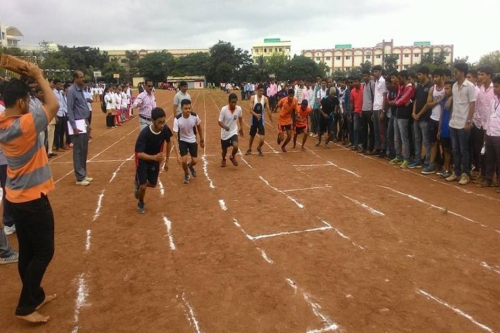 Seth Govindji Raoji Ayurved Mahavidyalaya campus in Solapur, Maharashtra, India — photo 2