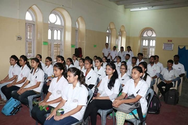 Seth Govindji Raoji Ayurved Mahavidyalaya campus in Solapur, Maharashtra, India — photo 4