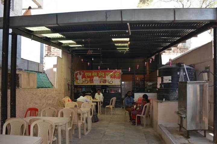 Seth Govindji Raoji Ayurved Mahavidyalaya campus in Solapur, Maharashtra, India — photo 5