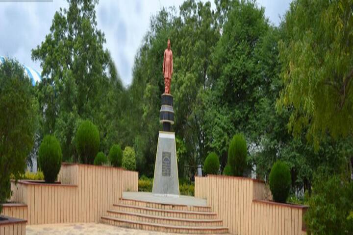 Vinayakrao Patil Mahavidyalaya campus in Vaijapur, Maharashtra, India — photo 5