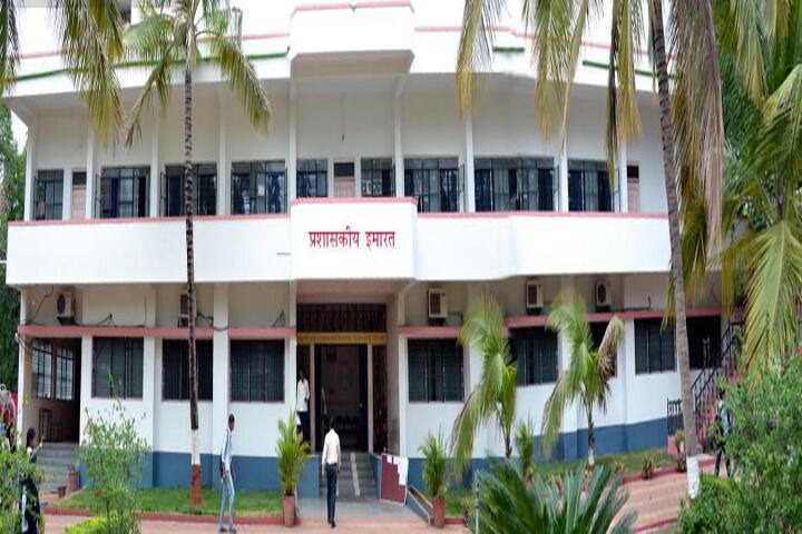 Vinayakrao Patil Mahavidyalaya campus in Vaijapur, Maharashtra, India — photo 6