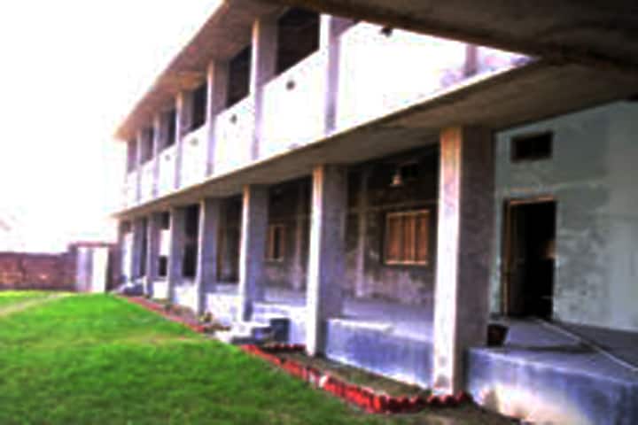 Shanti Sashktikaran Mahavidyalya campus in Gorakhpur, Uttar Pradesh, India — photo 1