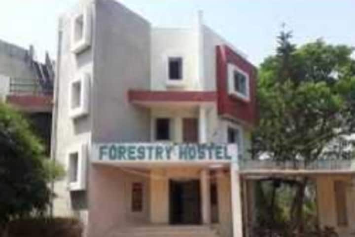 ASPEE College of Horticulture and Forestry campus in Navsari, Gujarat, India — photo 6