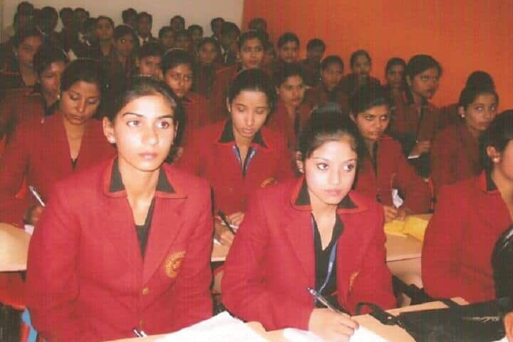 Narayan College campus in Bareilly, Uttar Pradesh, India — photo 3
