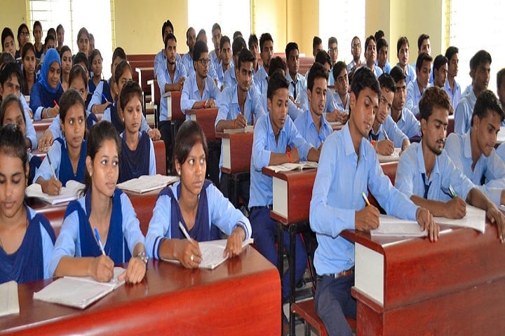 Gangasheel Mahavidyalaya campus in Bareilly, Uttar Pradesh, India — photo 4