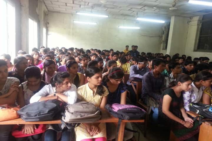 Government Nirbhay Singh Patel Science College campus in Indore, Madhya Pradesh, India — photo 2