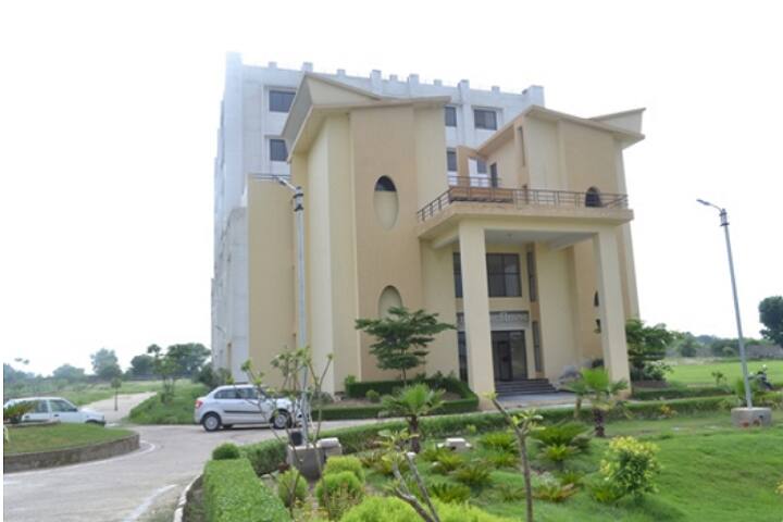 ASM Mahavidyalaya campus in Mathura, Uttar Pradesh, India — photo 1