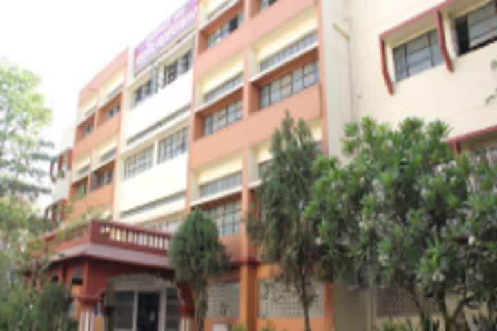 Sumatibhai Shah Ayurved Mahavidyalaya Malwadi campus in Pune, Maharashtra, India — photo 1