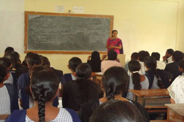 KPE Society's Sidhartha Law College campus in Gulbarga, Karnataka, India — photo 4