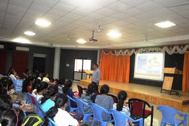 Maliba Pharmacy College campus in Tarsadi, Gujarat, India — photo 4