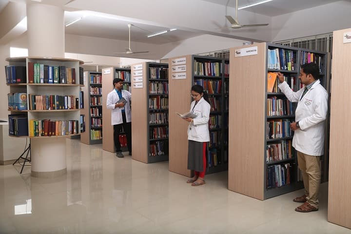 SDM College of Ayurveda Hassan campus in Hassan, Karnataka, India — photo 3